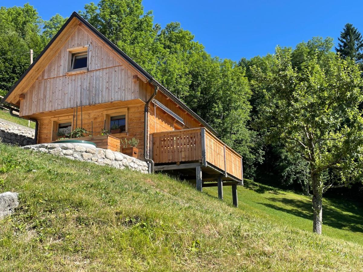 Miha'S Cottage Бохин Екстериор снимка